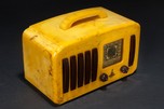 Catalin Emerson ”5+1” EP-375 Radio in Butterscotch + Brown with Handle